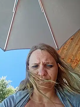 Czat XXX na żywo – BLONDKICIA1