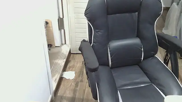 Czat XXX na żywo – felixlau18