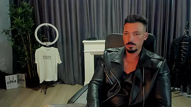 HaydenSpearss 网络视讯表演