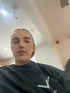 Онлайн чат XXX BlondeBombshellAmelia