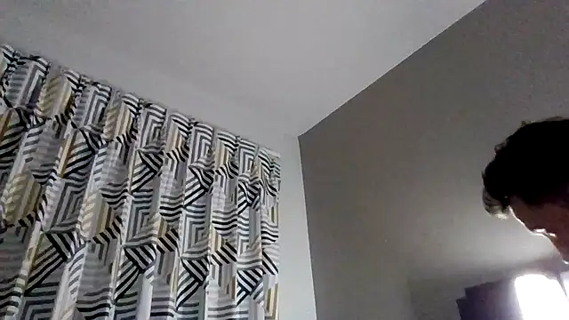 tallhungcloudzz webkamerás műsora