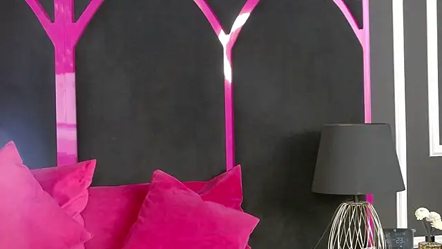 Chat +18 de Evelisse ao vivo