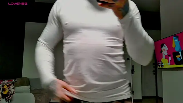 white_King9999: διαδικτυακό σόου στην κάμερα