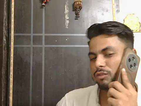 Stubborndesiboyのウェブカメラショー