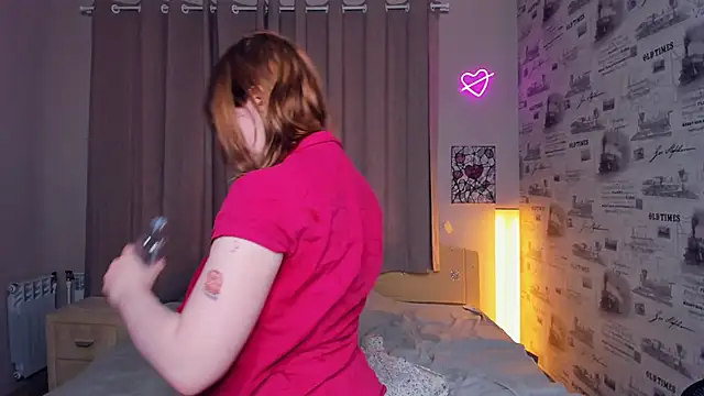 عرض كام NiaHodge