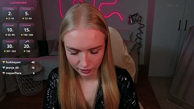 TessaGrays Adlı Modelin Canlı XXX Sohbeti