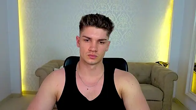 MaxKaiden Webcamshow