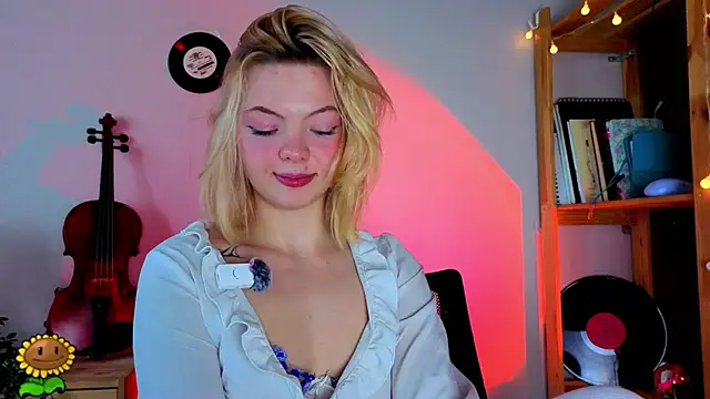 แชท XXX สดของ MelinaBunnyyy