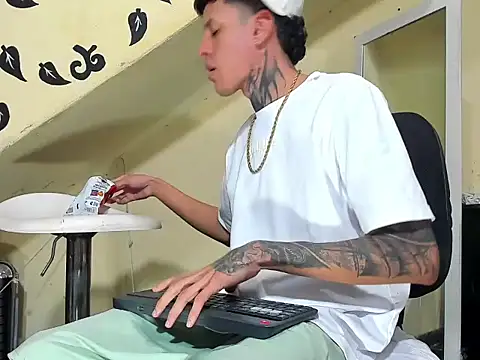 Show webcam de gabriel_reyes21