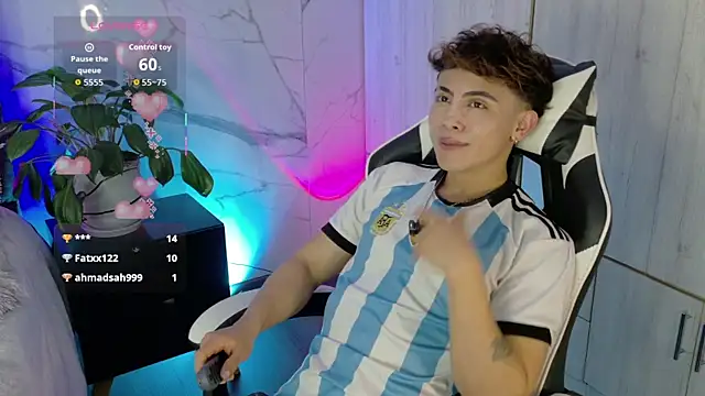 Saimonvela Live XXX Chat