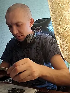 _uncle_Mitya-43_ Pertunjukan Webcam