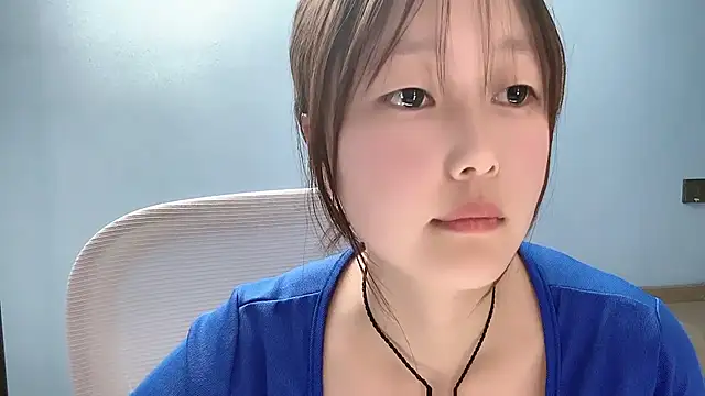 XXX chat uživo modela Xiaoqing00