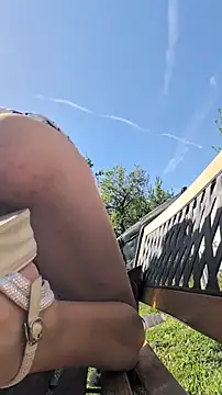 Risky_girl23_ élő XXX-chatje