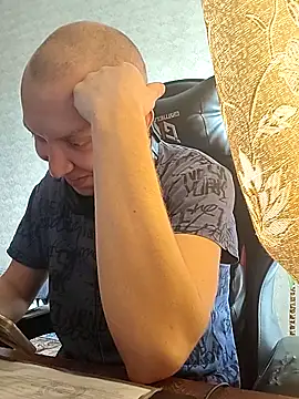 _uncle_Mitya-43_ élő XXX-chatje