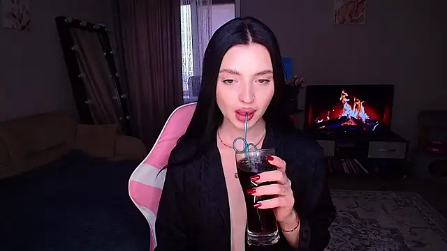 __Malika__: онлайн-секс-чат