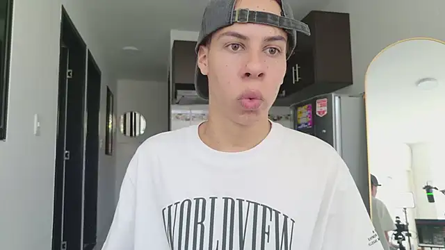 grey___27: онлайн-секс-чат