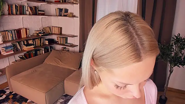 XXX chat uživo modela AndraQuella