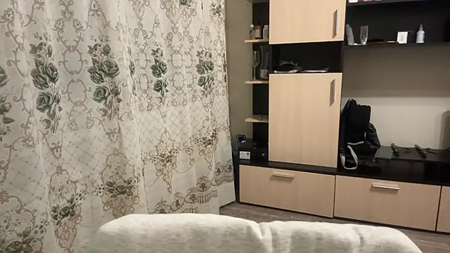 AquilineOritesのライブXXXチャット