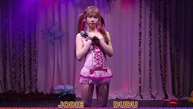 XXX chat uživo modela yznt-dudu