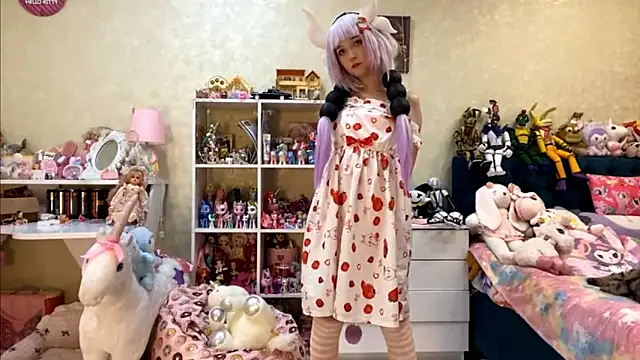 AlisaHoshiCos Show in webcam