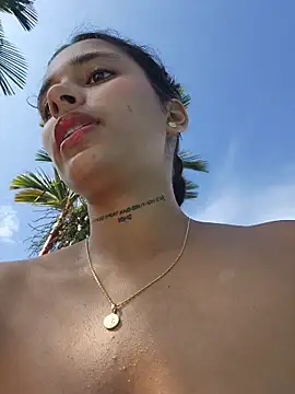 Lorena_Mcfly 即時 XXX 聊天