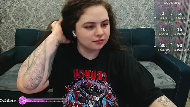 LunaRoub's Live XXX Chat