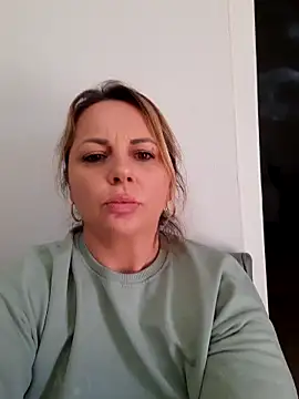 erikaerika's Live XXX Chat