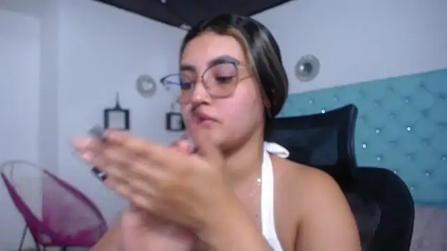 kathe-mills235のライブXXXチャット