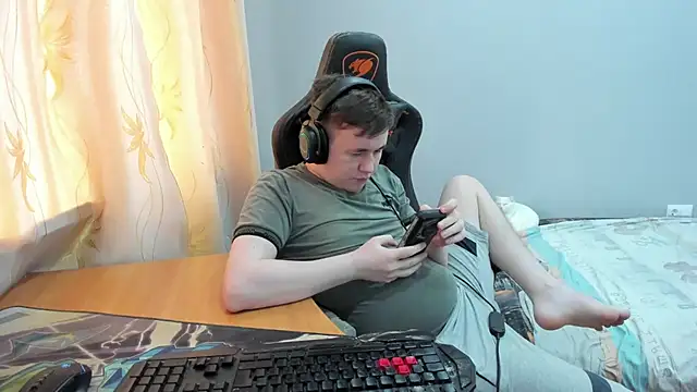 Show modela iliaskrislove na web-kameri