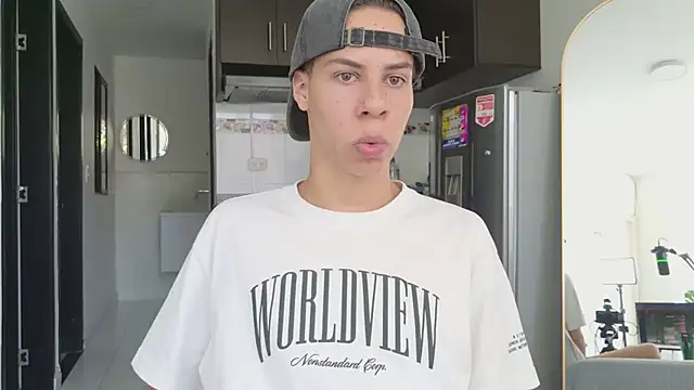 grey___27: απευθείας συνομιλία ΧΧΧ