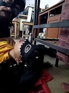 Chat XXX en directo de KumarSilencesex21