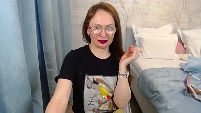 Show modela MarinaOnebest na web-kameri