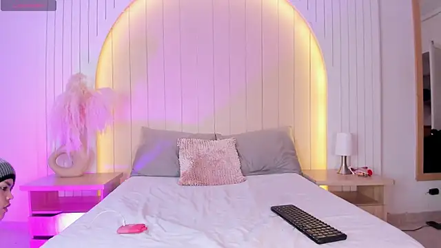 ALICESANDOVALのライブXXXチャット