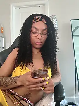 butterflybootyy Show in webcam