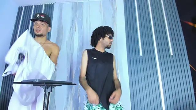 Pokazy przed kamerką – Josh_Hot_Sex