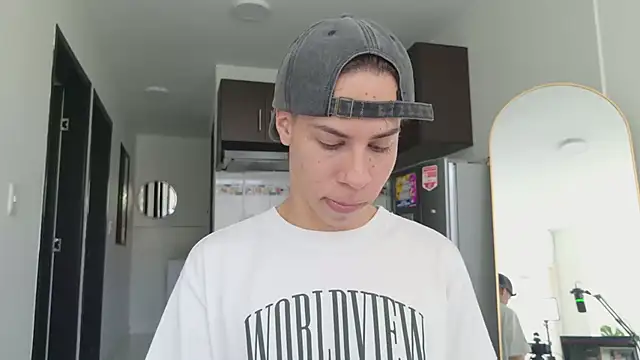 grey___27 Webcamshow