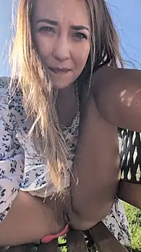 Risky_girl23_ Chat XXX in diretta