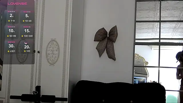 Онлайн чат XXX SarahRaynex