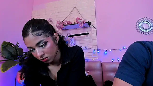 Aronandmoli69 Webcam show