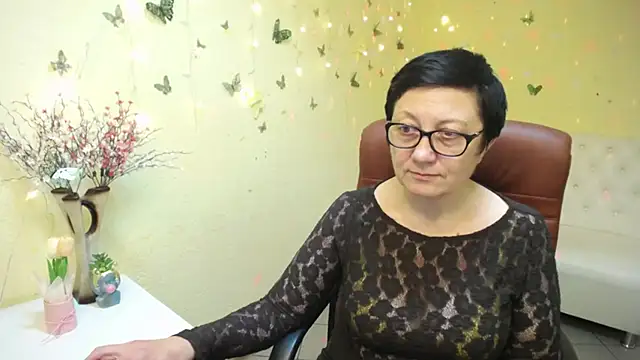 EmilyL0ve Chat XXX live