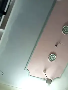 maddy3108: διαδικτυακό σόου στην κάμερα