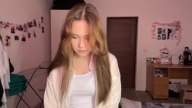 Chatroom XXX en direct de NyelleSpir