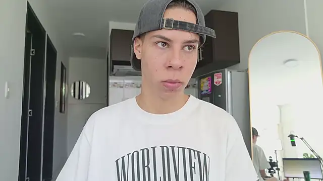 Chatroom XXX en direct de grey___27