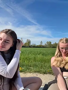 EllyNora – webcam-show