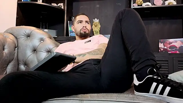 Chat +18 de matteosantos ao vivo