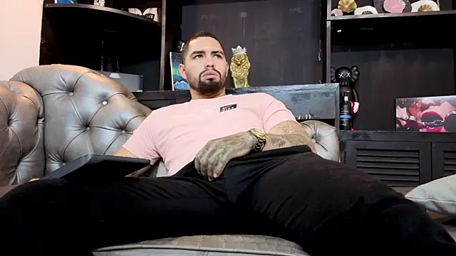 matteosantos' Live XXX Chat