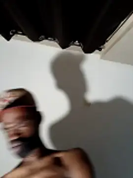 BuirdlyVerse webkamerás műsora