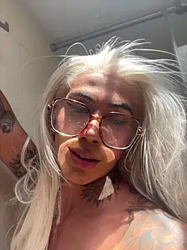 miss_tatiana_'s Live XXX Chat