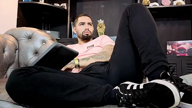 matteosantos 网络视讯表演