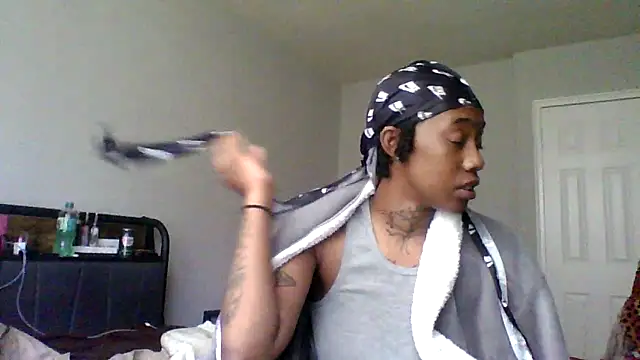 BedazedFirefly: διαδικτυακό σόου στην κάμερα